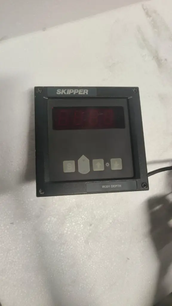 SKIPPER IR 301 DIGITAL DEPTH REPEATER $500