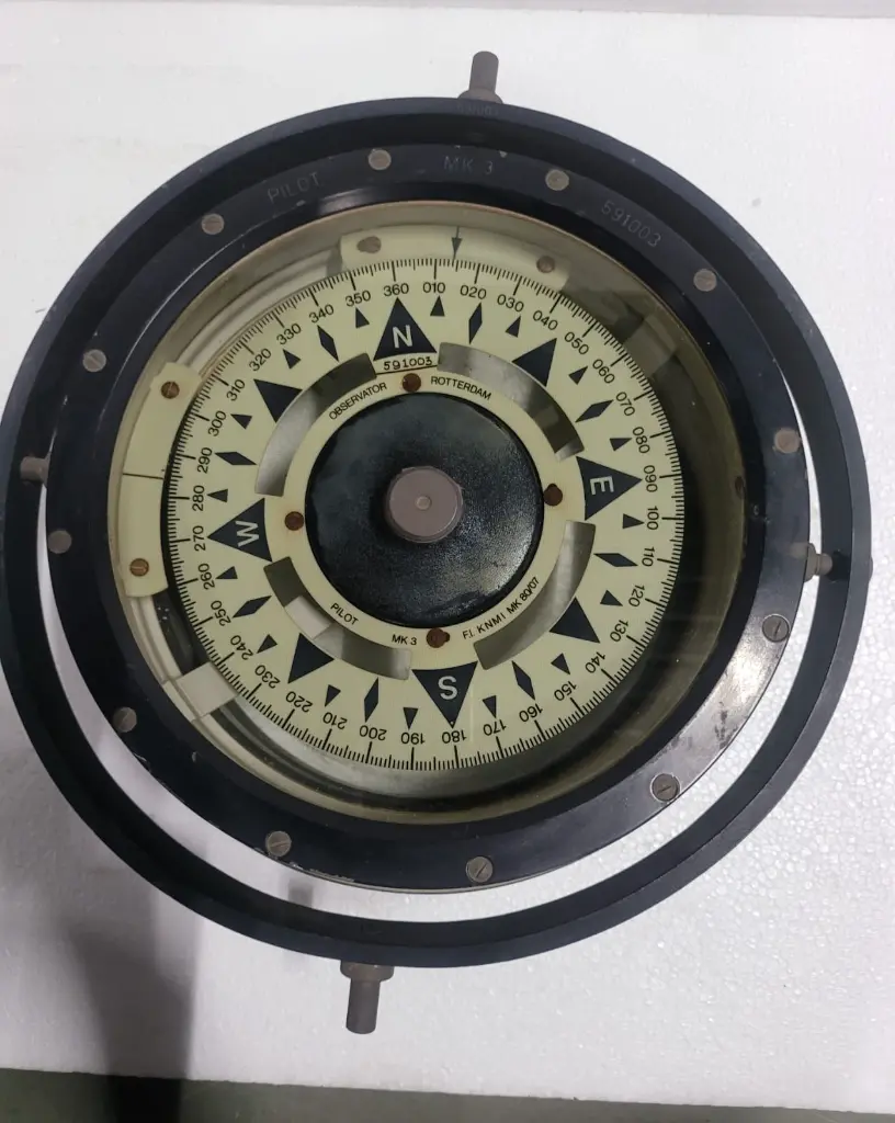 OBSERVATOR MAGNETIC COMPASS $350