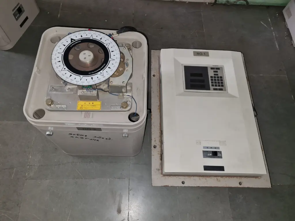 YOKOGAWA CMZ 500 GYRO COMPASS $6000