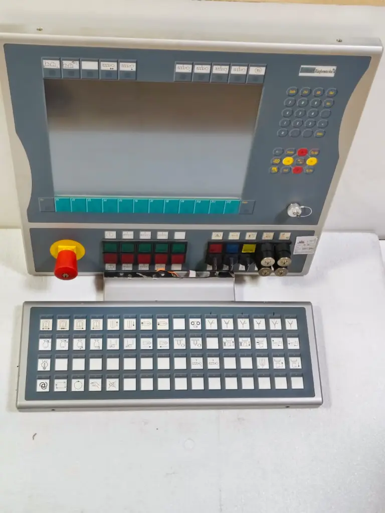 BECKHOFF CP7922-1062-0010 OPERATOR PANEL TOUCH SCREEN DISPLAY WITH KEYBOARD Please note this is New equipment with a 3-month warranty. 