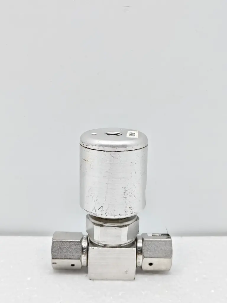 SWAGELOK 6LV-DAFR4-P DIAPHRAGM SEALED VALVE $75