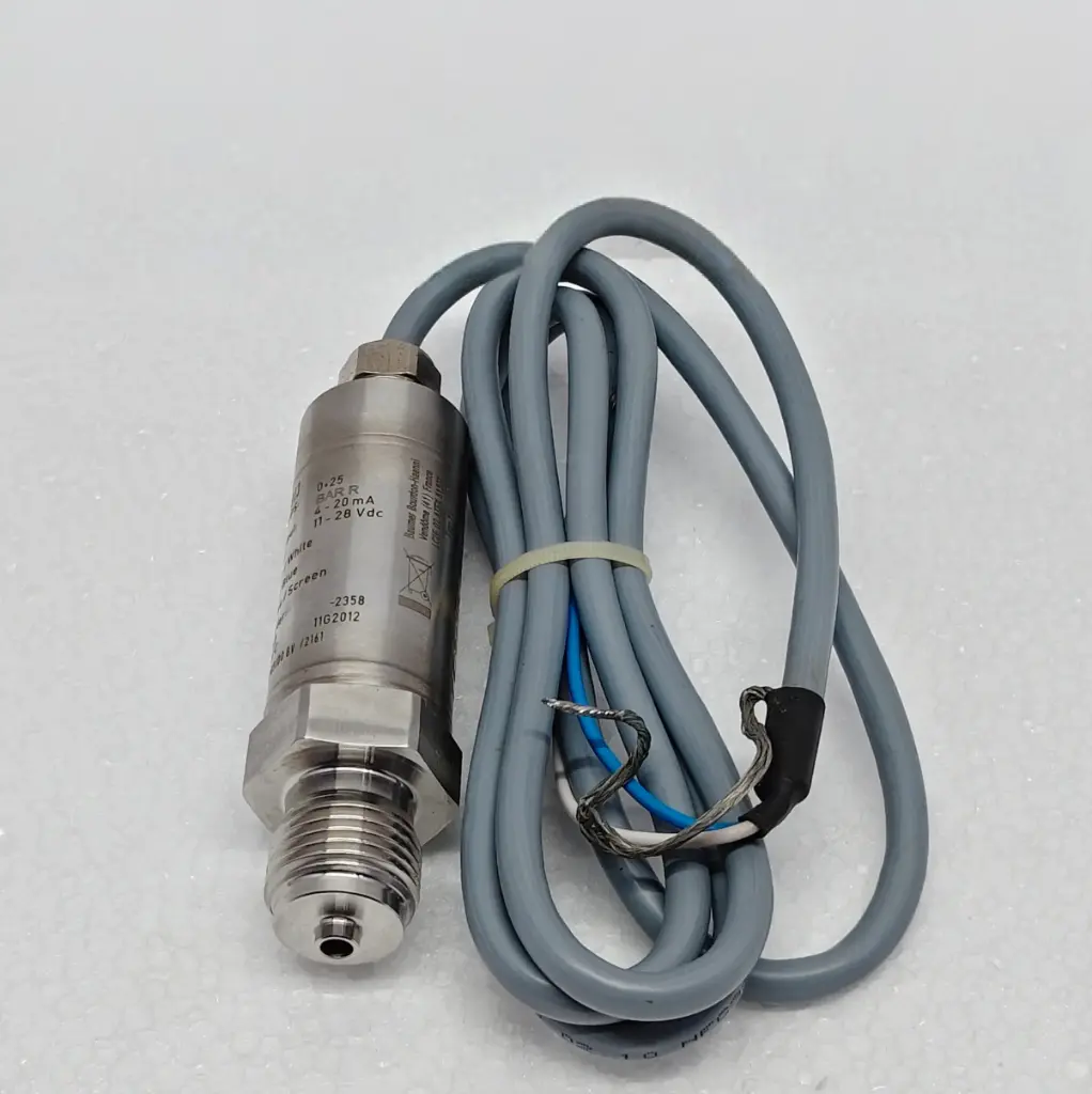 BAUMER Y913 SERIES PRESSURE TRANSMITTER Y913 G 1/2 NBR 0+25 BAR $195