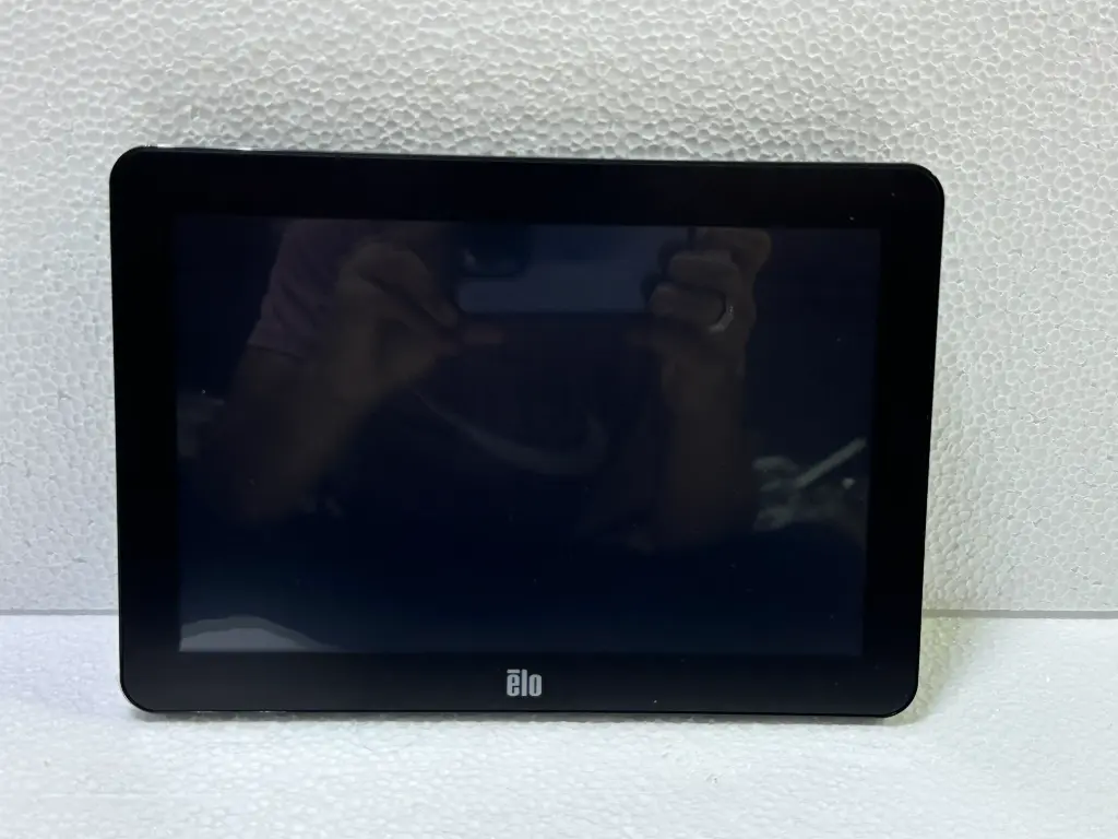 ELO TOUCH ET1002L-2UWC-1-G 10.1″TOUCHPRO PCAP TOUCHSCREEN MONITOR PN-E155834 $495