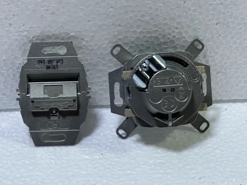 JUNG MODULAR JACK SOCKET CAT.6 CAT.6A ISO 8-POLE TERMINAL-A $95