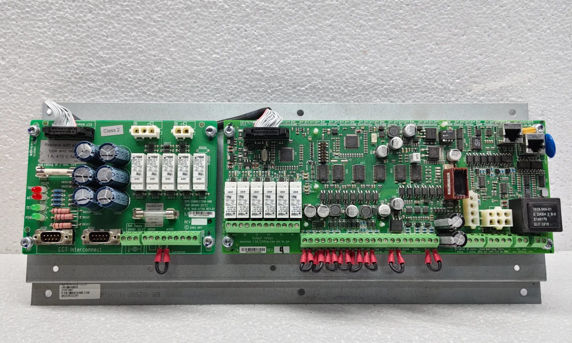 SCHNEIDER APC EPO CONNECTION AND TRIP BOARD (ECT) PCB CARD PN: 640-4711A REV: 02