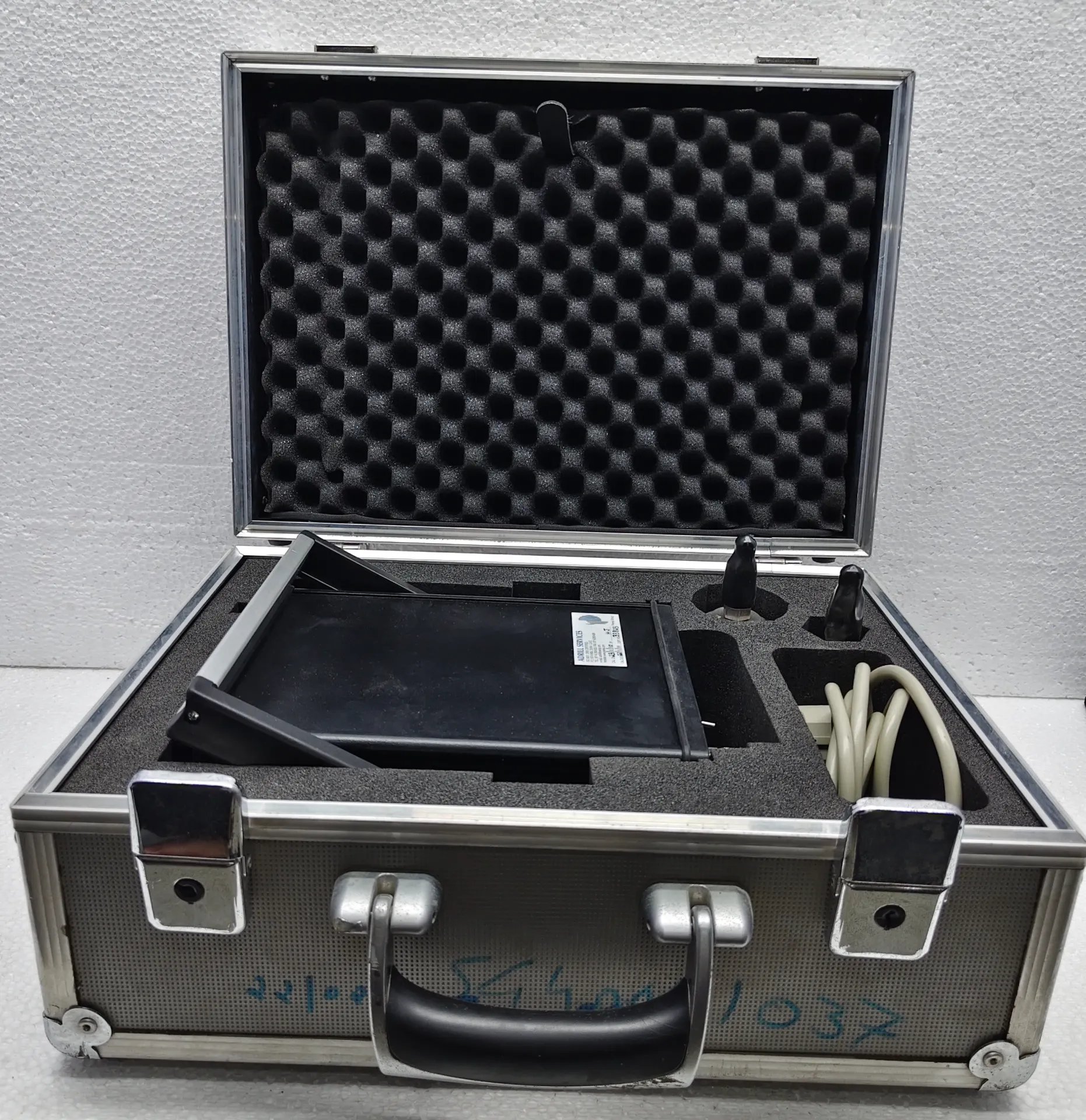 DILO 3-037-R001 PORTABLE DEW POINT METER