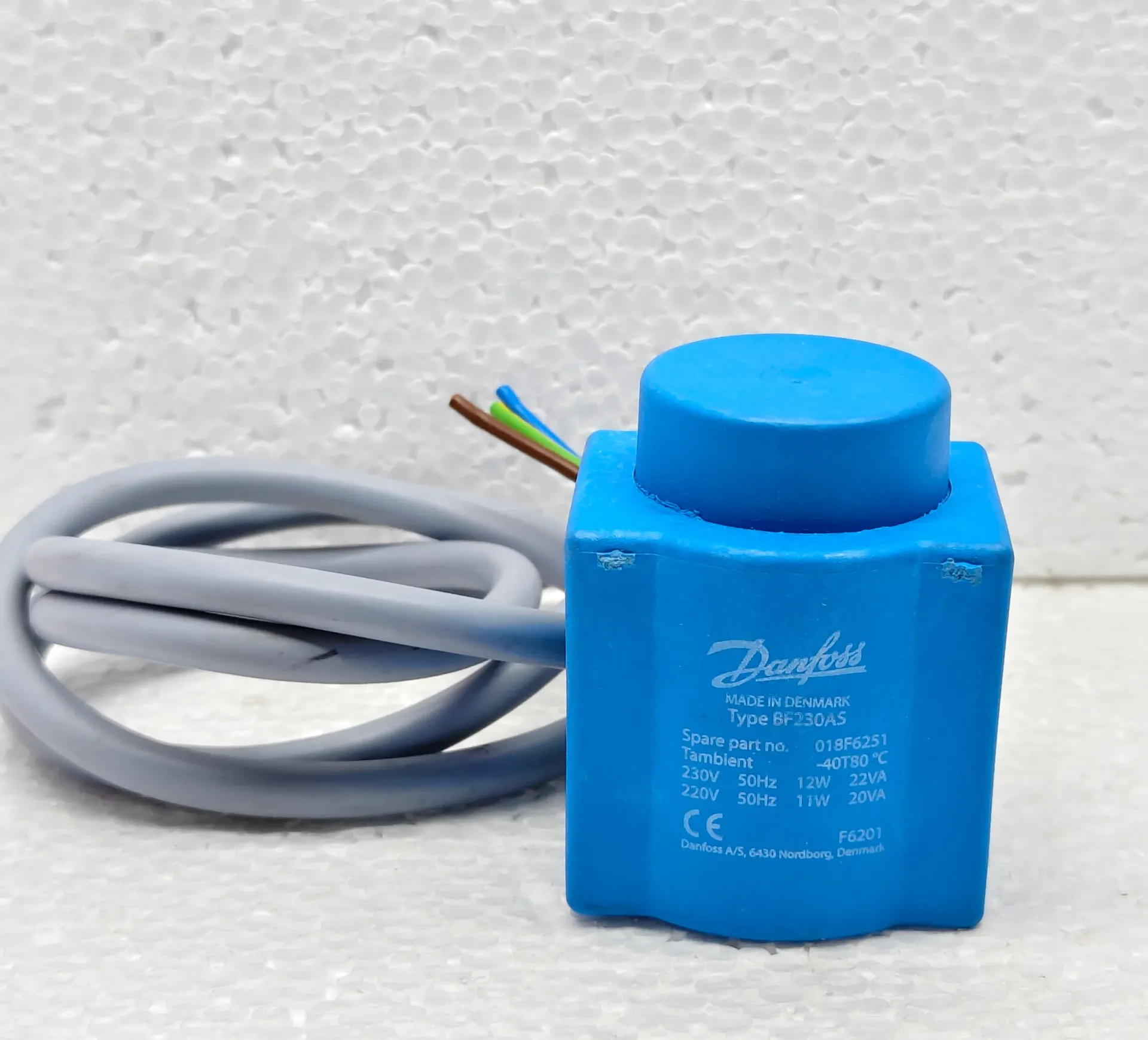 DANFOSS SOLENOID COIL TYPE: BF230AS PN: 018F6251