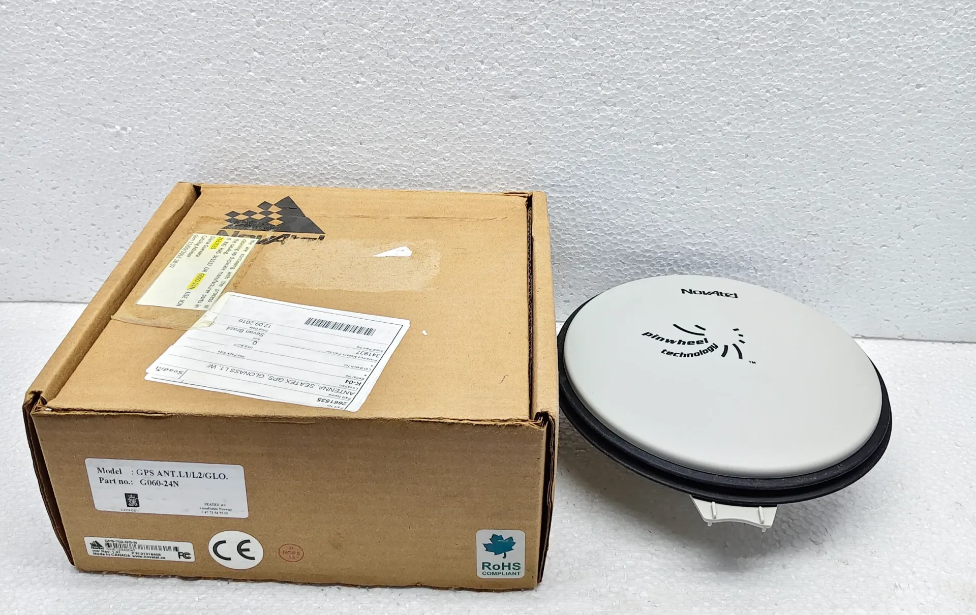 NOVATEL GPS-702-GG-N ANTENNA PN: 01018408 REV: 1.01