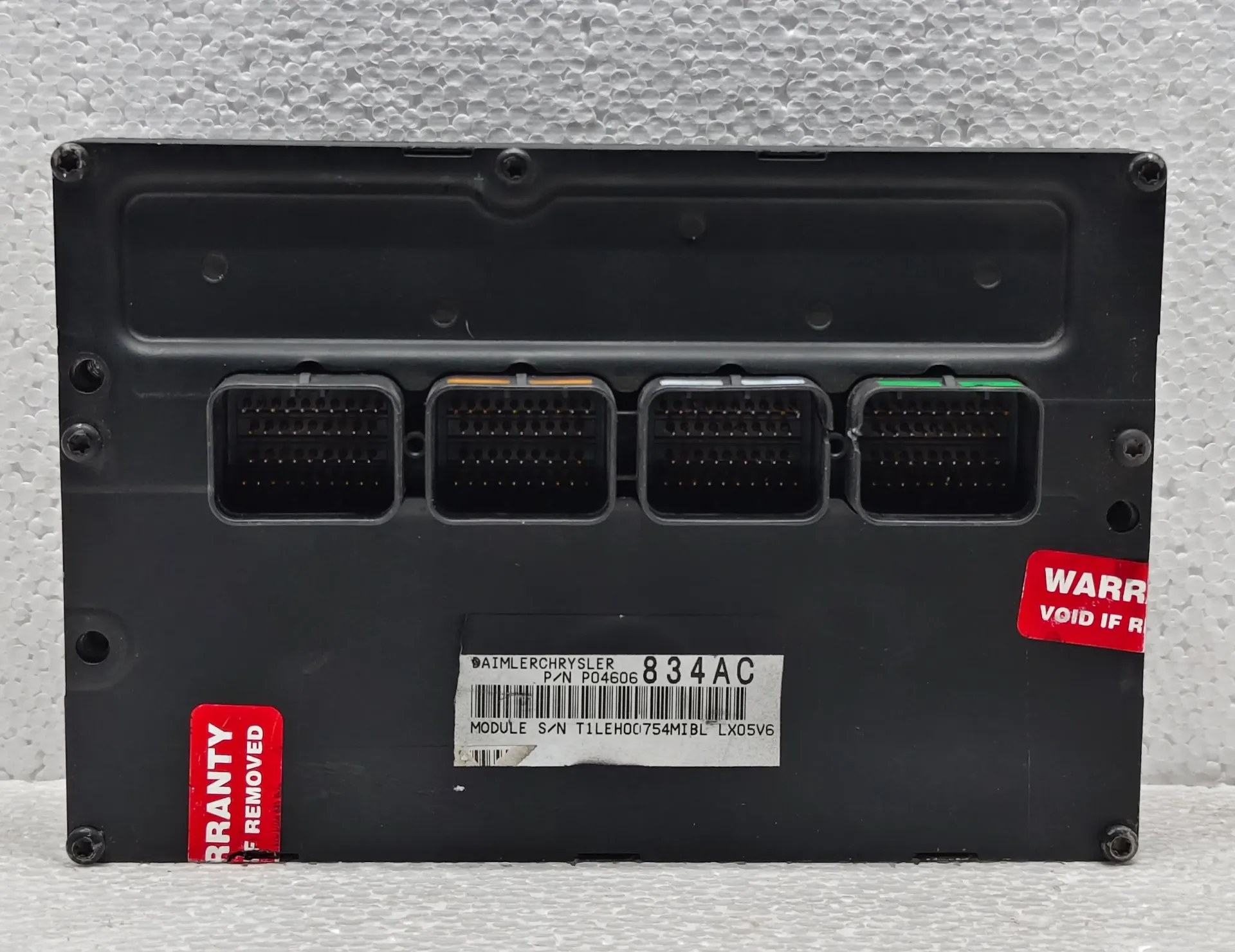 DAIMLERCHRYSLER (ECM) PN: P04606834AC