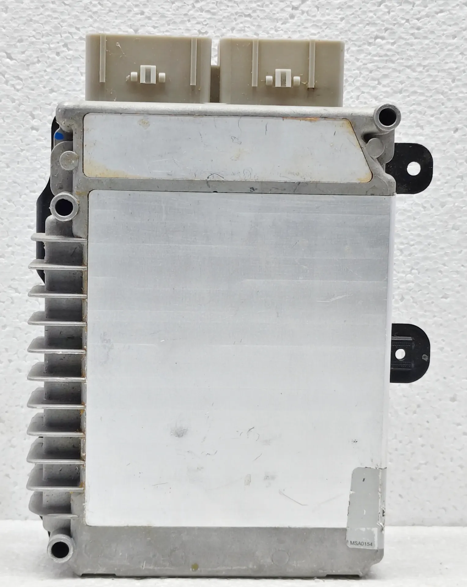 ENGINE CONTROL MODULE PN: P04727403AK