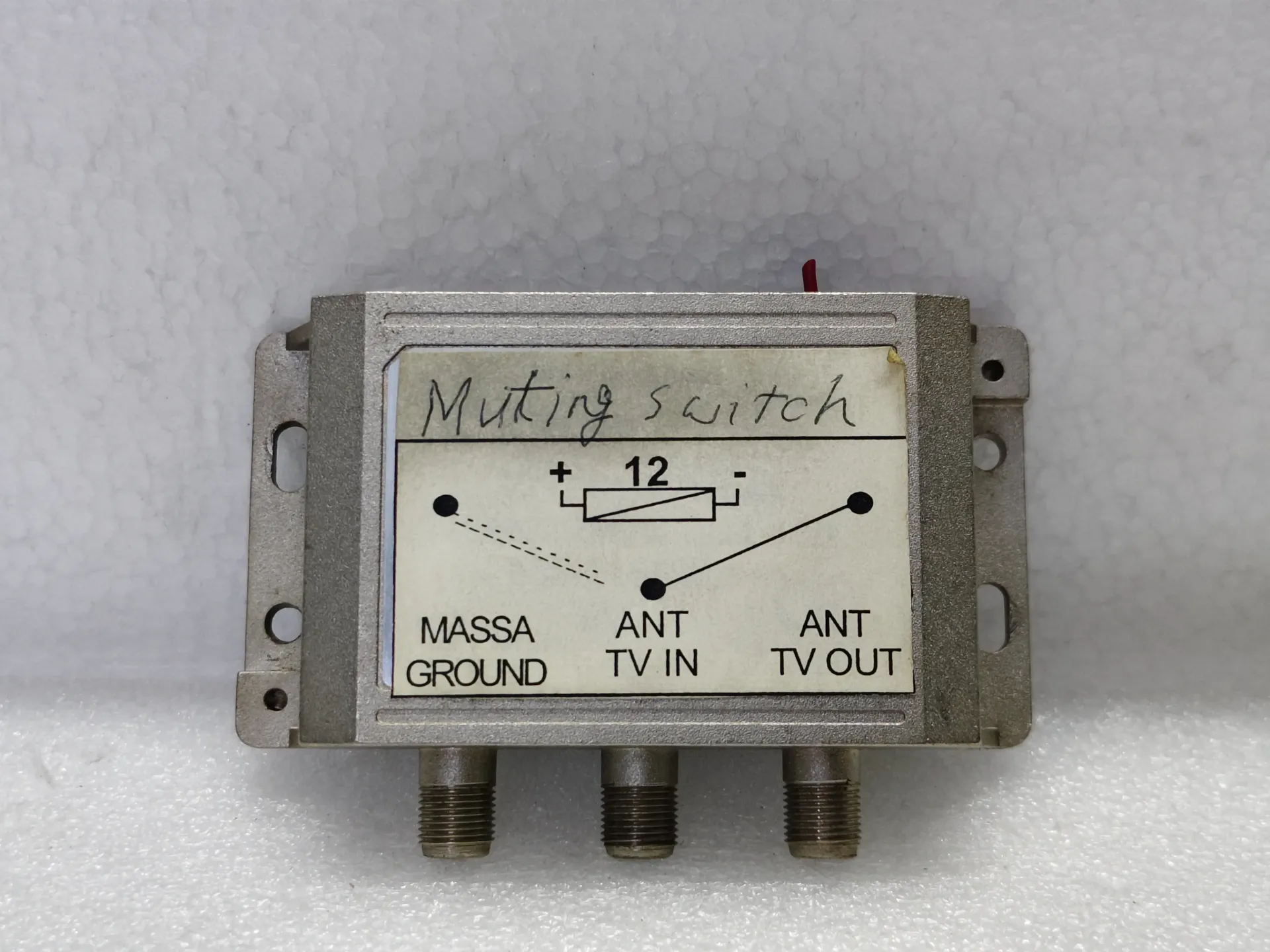 IMCOS 12V ANTENNA MUTING SWITCH (TV RF CHENGEOVER SWITCH)