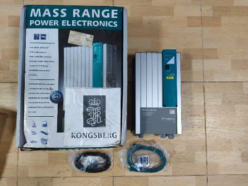 BRAND NEW MASTERVOLT MASS 24/25 AUTOMATIC BATTERY CHARGER $800