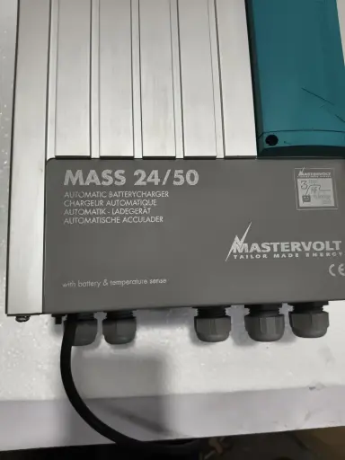 MASTER VOLT 24-50 BATTERY CHARGER $700