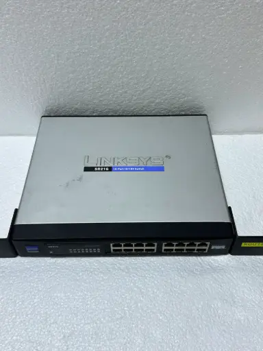 LINKSYS SR216 16-Port 10/100 SWITCH $145